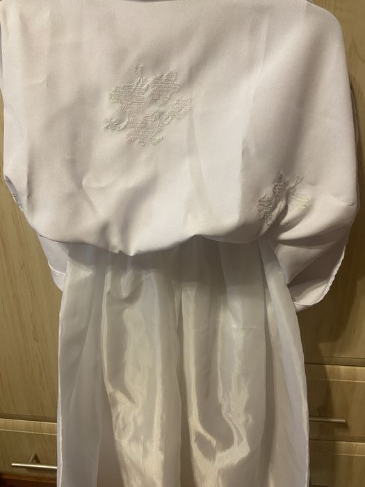 Вишите бісером плаття для дівчинки