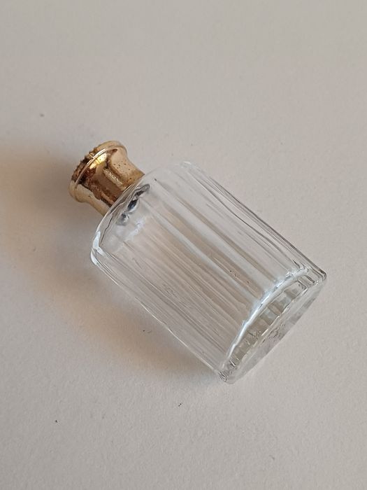 Buteleczka po perfumach flakonik perfumy miniatura Nina Ricci