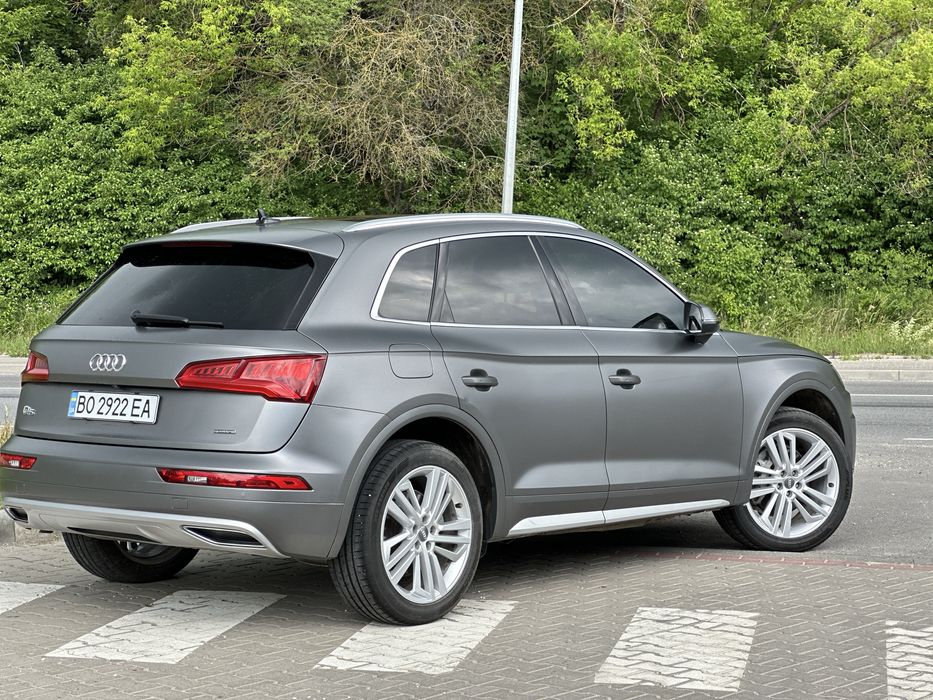Audi Q5 2020 Premium Plus Quattro з бензиновим двигуном 2.0 TFSI