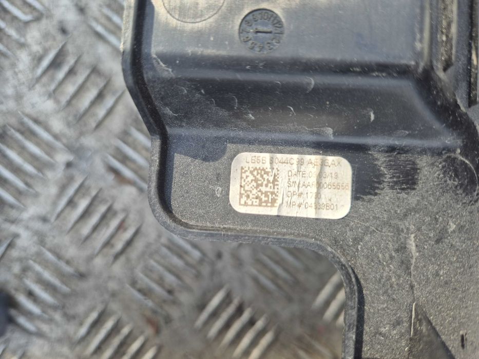Osłona pod kierownicą Ford Explorer VI 2020 + LB5BS044F08A LB5BS044C99