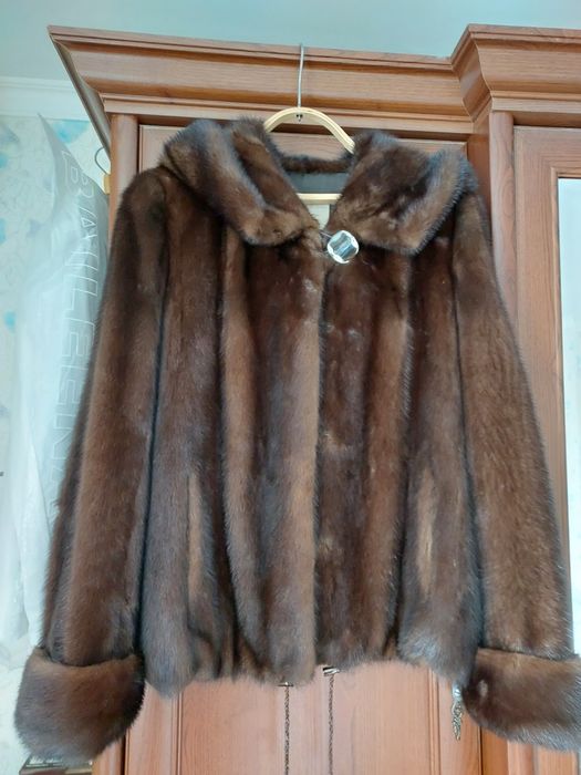 Натуральна норкова шубка