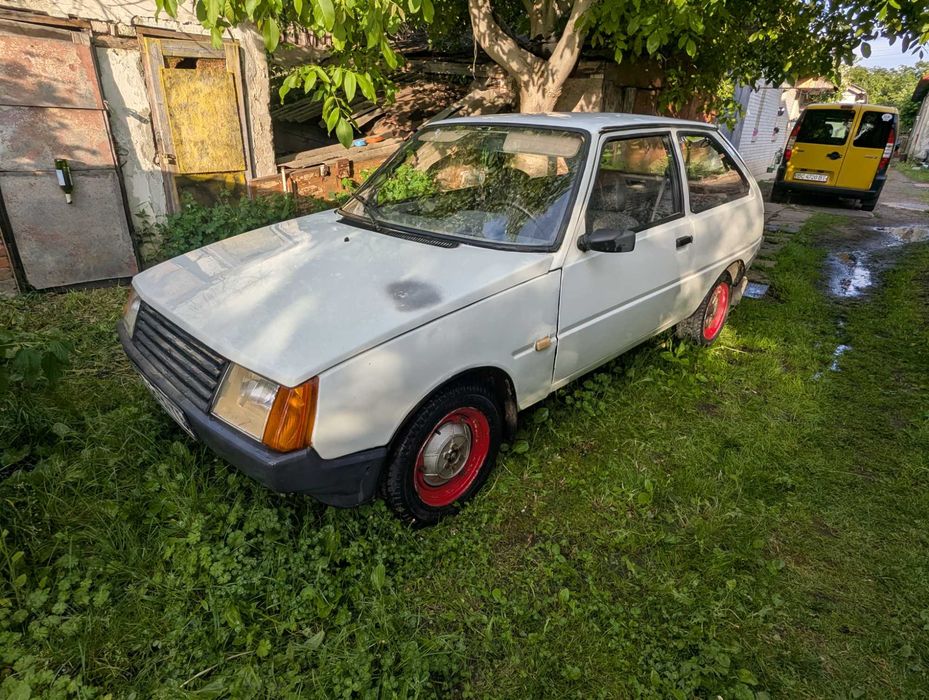 Бронемобіль ЗА31102