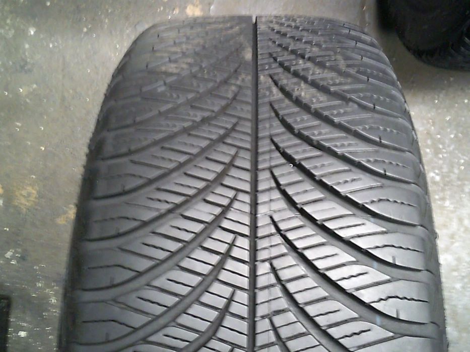 GOODYEAR Vector 4Seasons GEN 2 235/50R18 7,6mm 2022