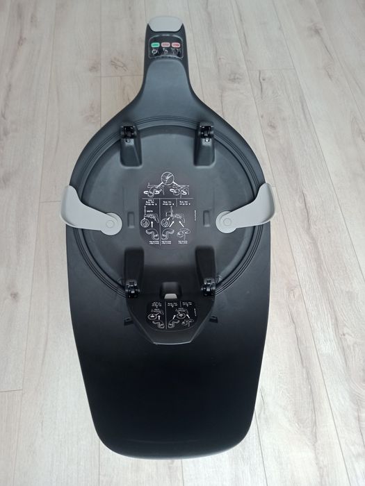 Автокрісло Cybex Cloud T i-Size в комплекті з базою Base T