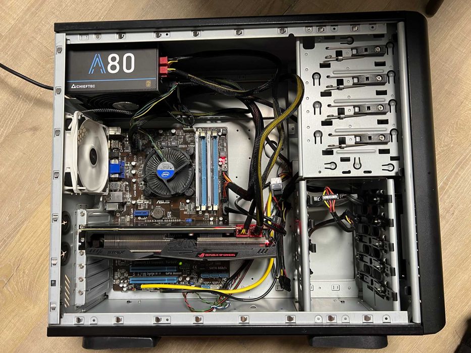 Системний блок Intel i7-3770K 3,5ghz/ddr3 16g/ssd 240gb/ATI Vega64 8GB