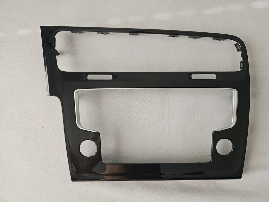 Dekor ramka nawigacji radia golf 7