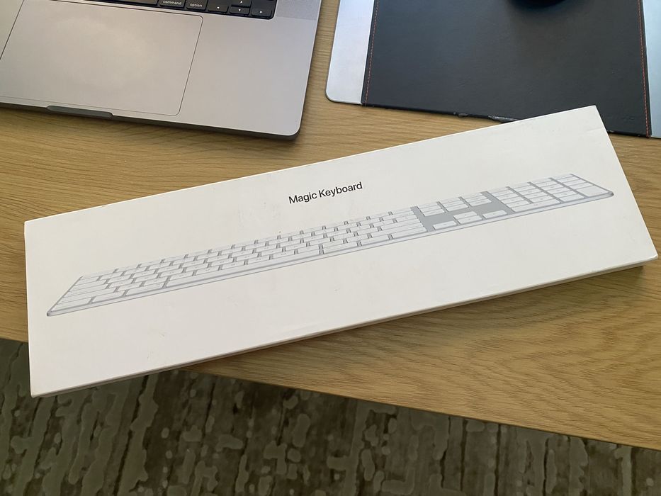 Apple Magic Keyboard (як нова)