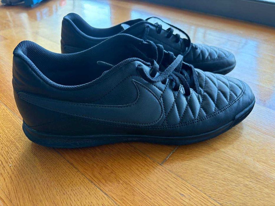 Nike Tiempo 45.5