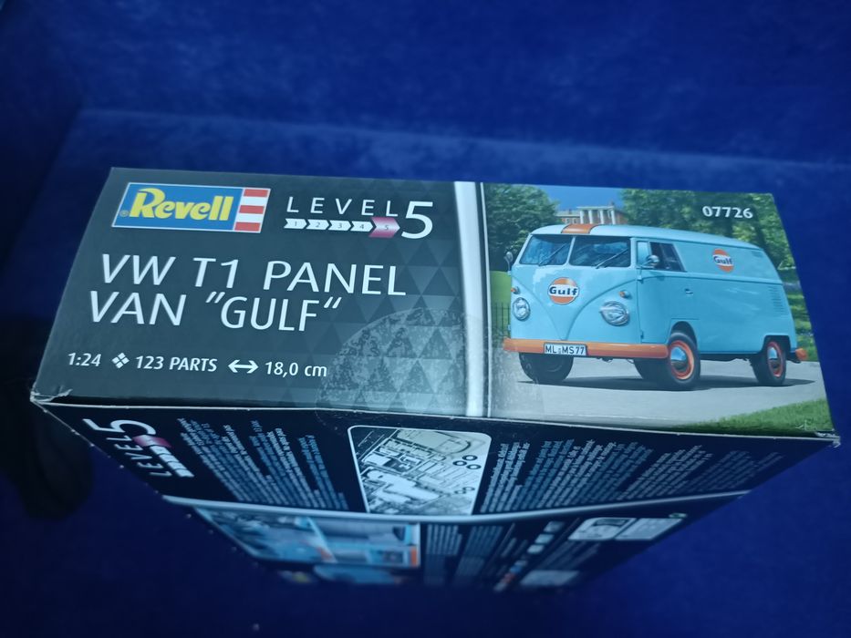 Revell volkswagen T1 panel van gulf