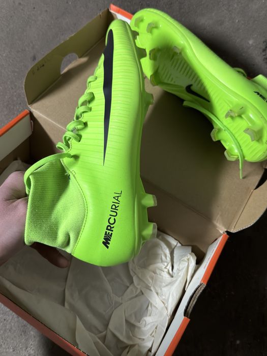 Buty piłkarskie sportowe