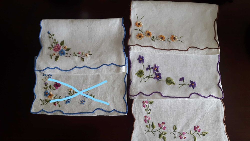 Sacos de Guardanapos em linho bordados á mão