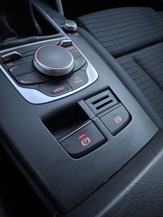 Audi A3 1.6 TDI 110cv