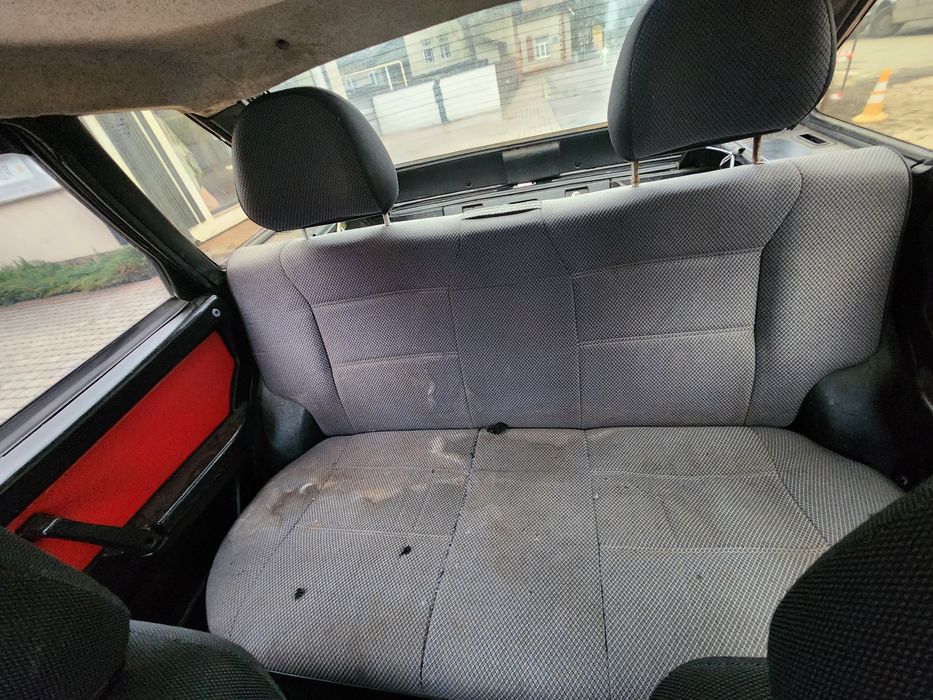 Продам ваз 21093 2002року