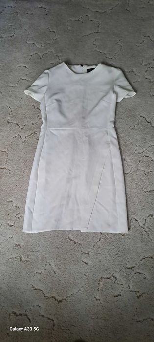 Sukienka ecru 36-38