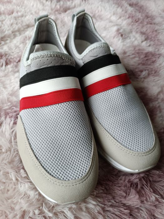 Damskie obuwie wsuwane buty sportowe trampki rozmiar 40