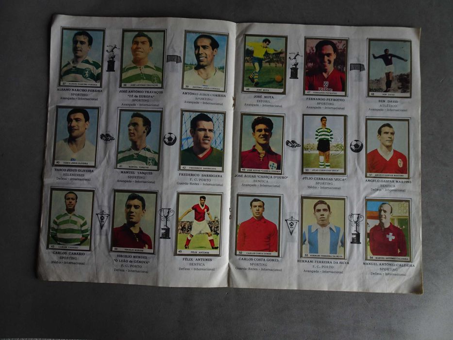 Caderneta cromos completa Ídolos do Passado completa (inclui n 50 Juca