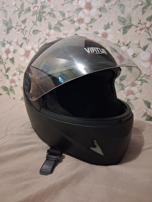 Срочьно!! продам новый мото шлем Virtue размер S  Эвропа