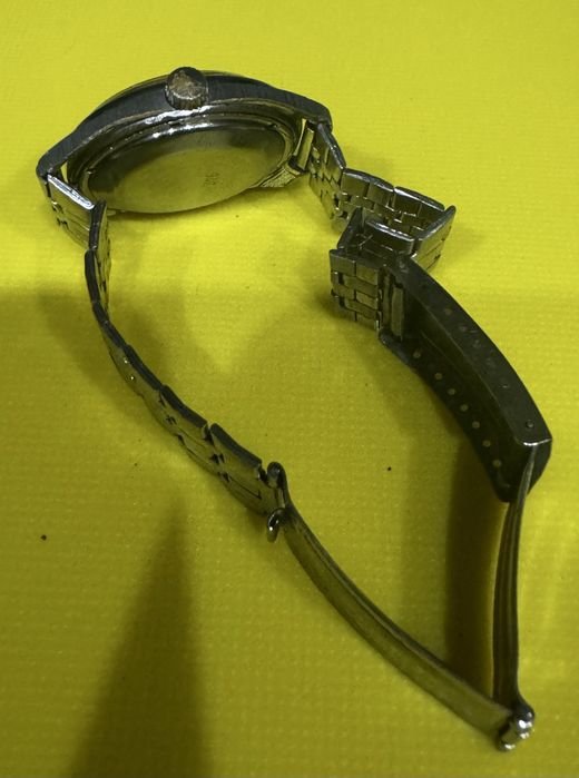 Механічний наручний годинник "Слава" СРСР