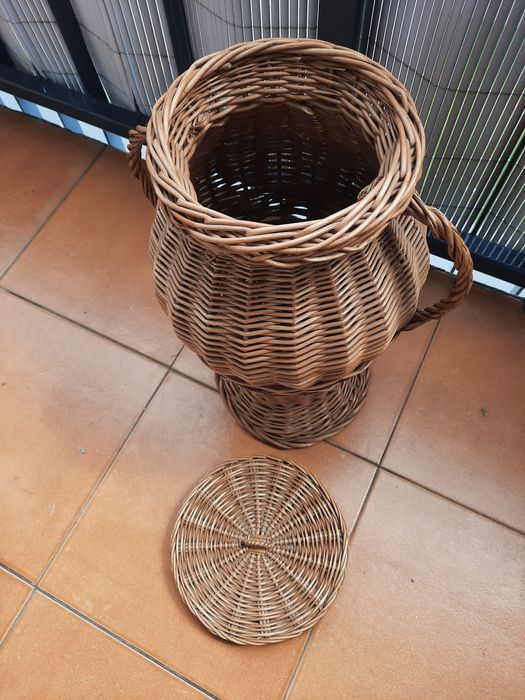 Koszyk na kwiaty duży stojący ozdobny wiklinowy kosz wazon dzban boho 40 cm
