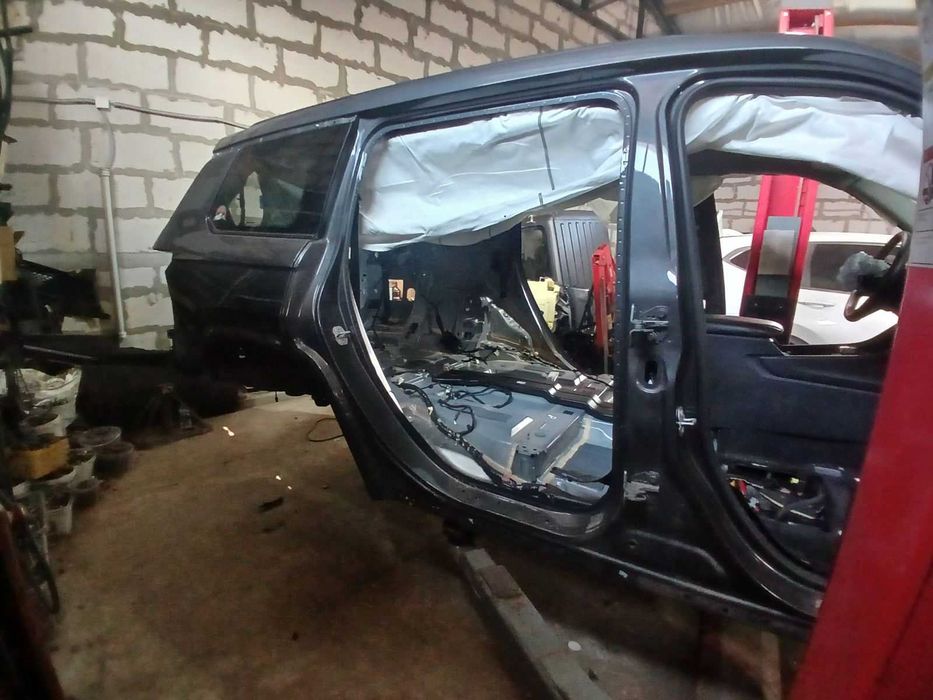 Jeep Grand Cherokee WL Разборка Джип Гранд Чероки ВЛ 2022+ Шрот  четверть ланжерон полка Поріг Стойка Задня Панель Корито Багажніка