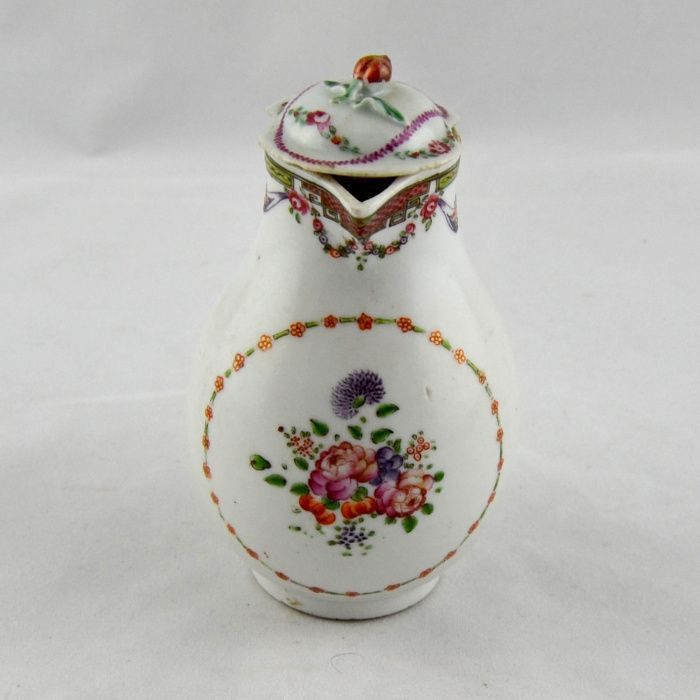 Leiteira com tampa em porcelana Companhia das Índias – séc. XVIII