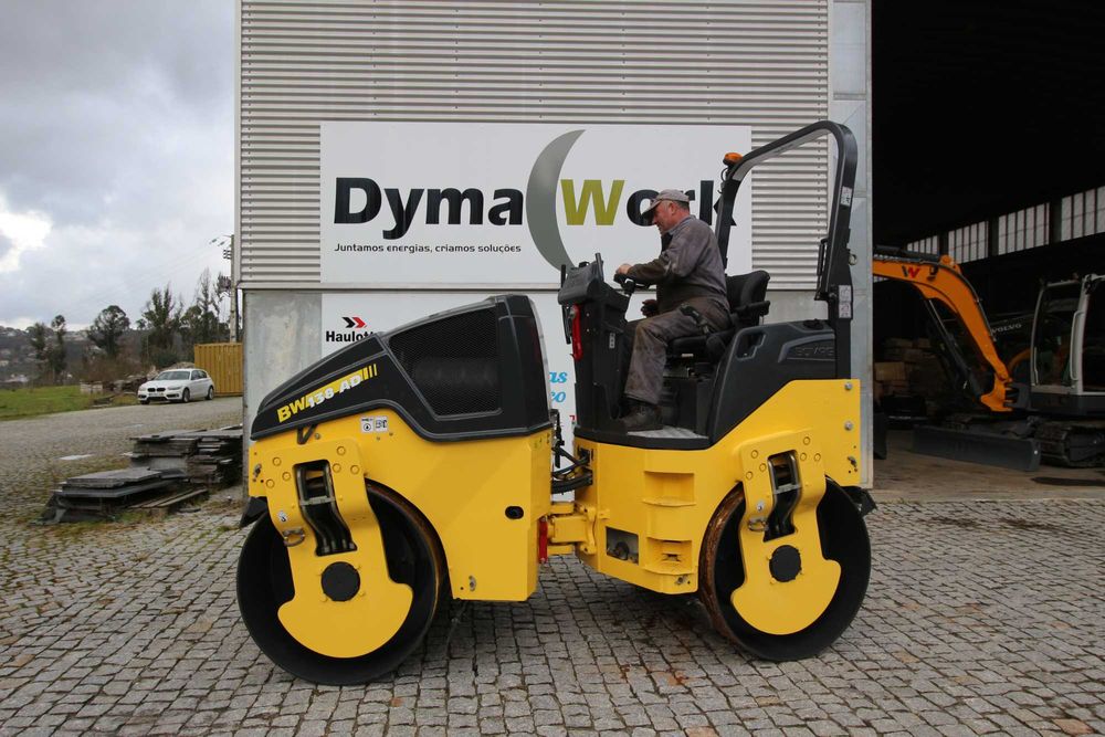 Bomag Cilindro Compactador Asfalto Terra 138 AD 5 c novo 4.5 toneladas