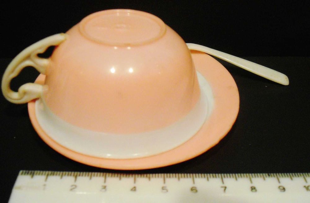 Chavena com pires e colher de Ancasil - antiga