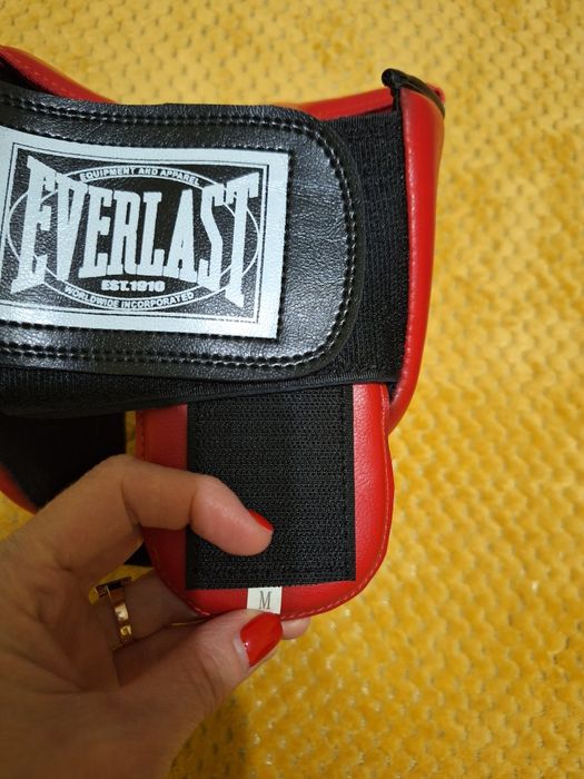 Продам захист для єдиноборств (шолом, захист рук, ніг, грудей)