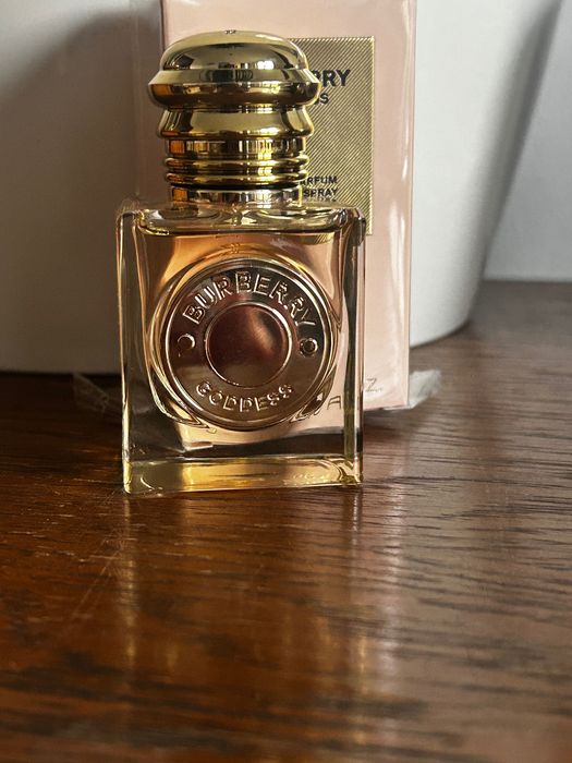 Sprzedam perfumy damskie Burberry Goddess EDP