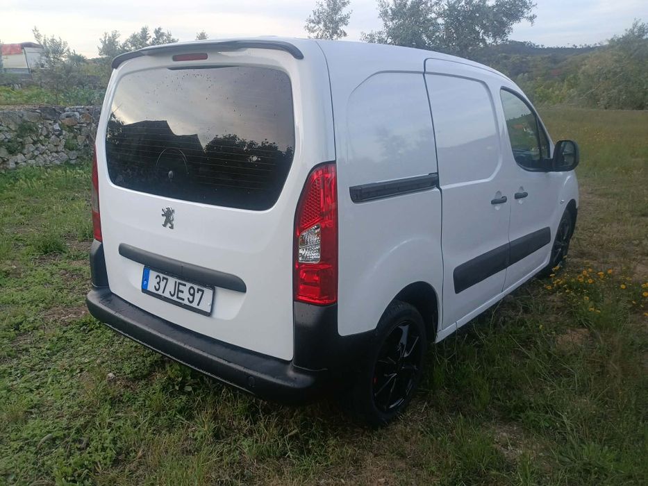 Peugeot Partner (2010)