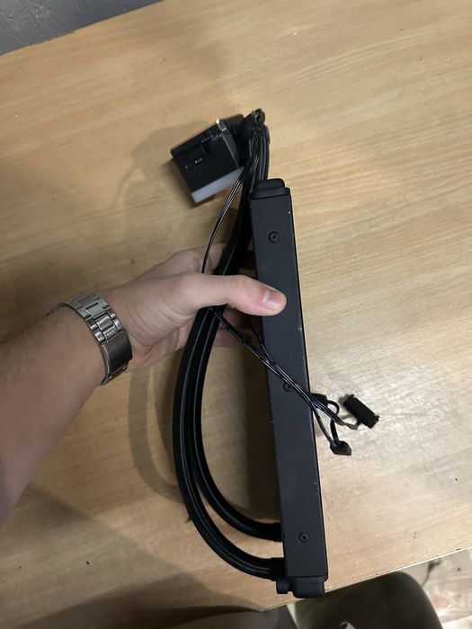 Продам водяне Охолодження процесора Cougar Aqua ARGB 280 2x140mm