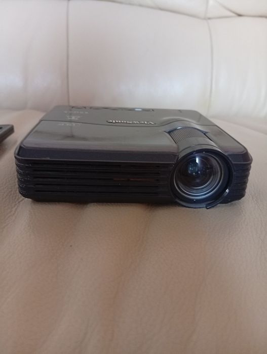 Минипроектор viewsonic w200