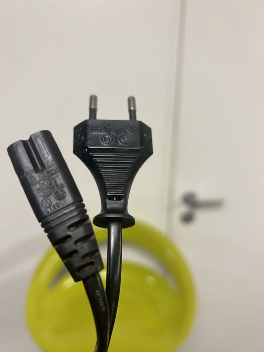 Projetor NEC com cabo