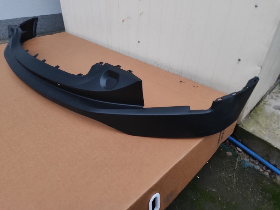 Пластик над бампером  для Ford F150 Lightning 2022-2025.