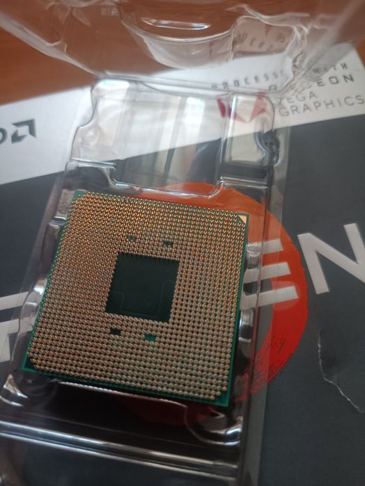 Ryzen 2400G+BOX Кулер sAM4