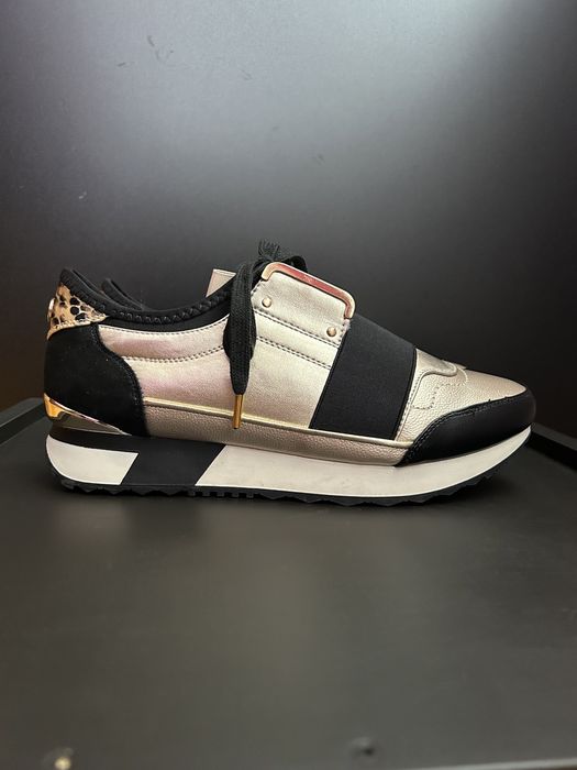 Buty River Island