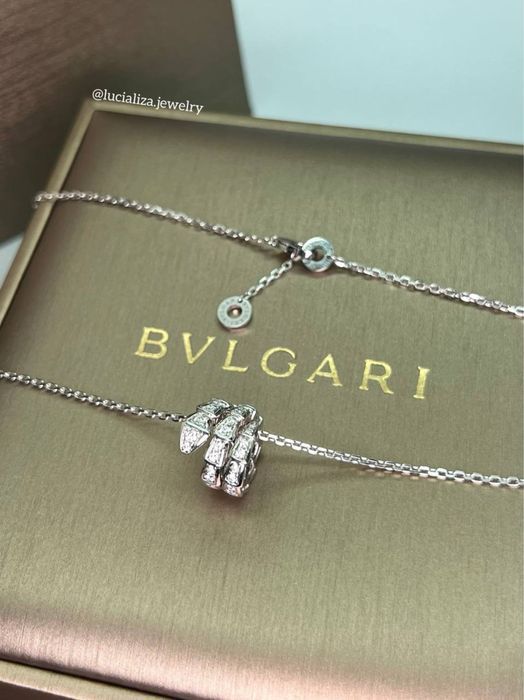 Золоте кольє в стилі Булгарі з діамантами 0.63ct