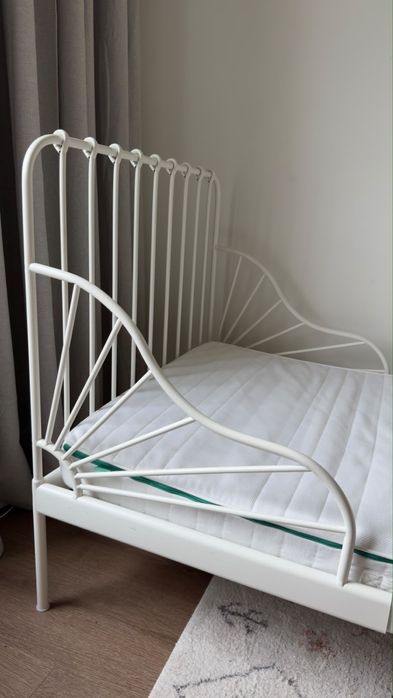 Ikea MINNEN łóżko dla dziecka materac białe