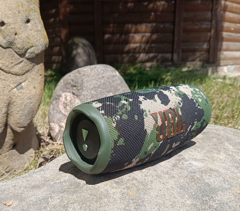 Аккумуляторная колонка Jbl go 3 . Jbl charge 5.