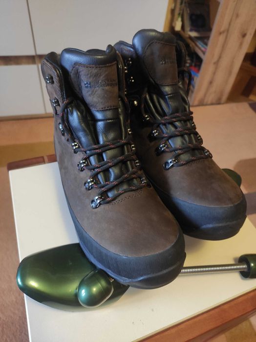 Черевики 42р.mountain warehouse