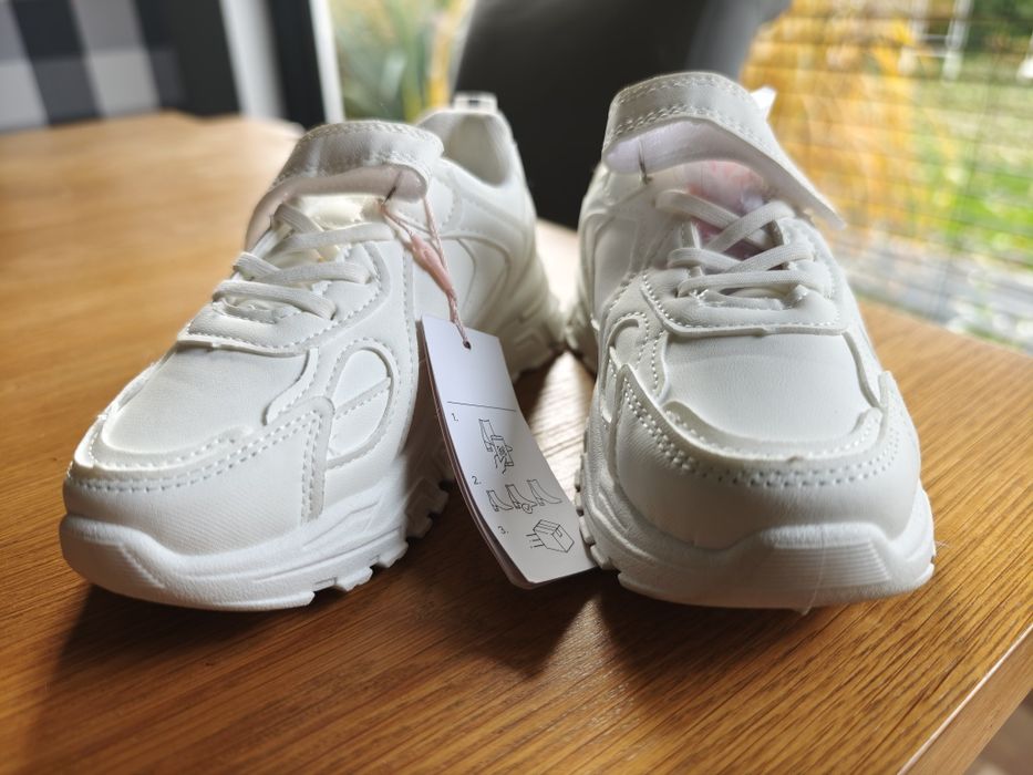 Buty, sportowe, adidasy, dziewczęce