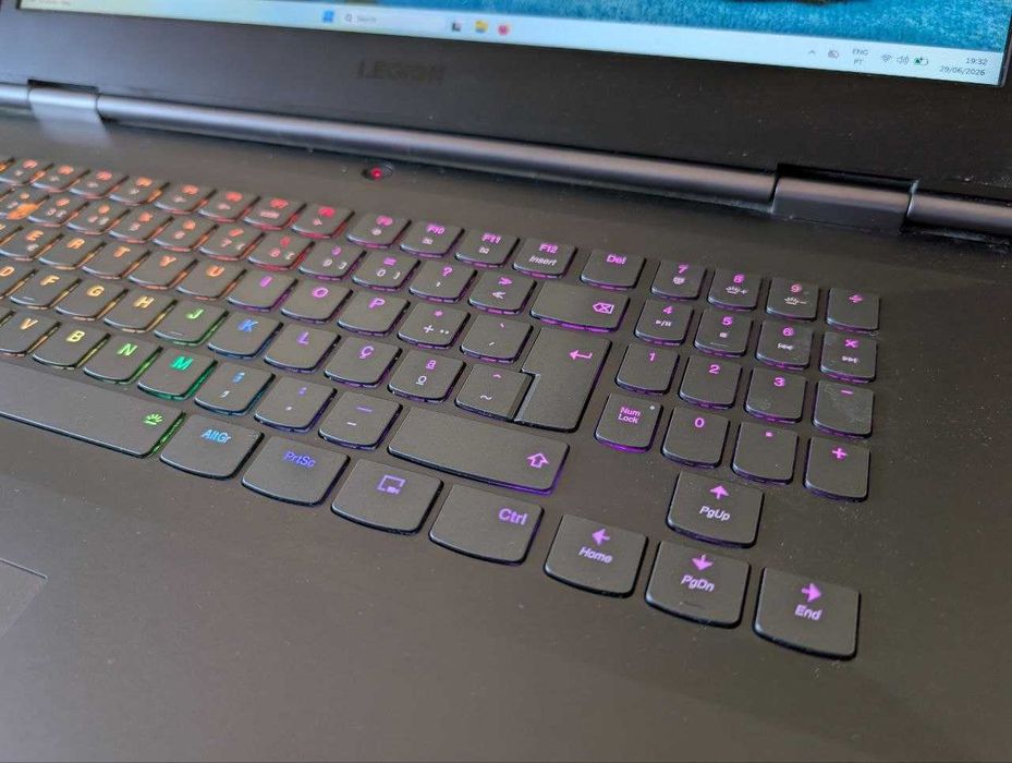Portátil de gaming, intel i9, 32GB ram, 1TB nvme, Nvidia RTX 2070