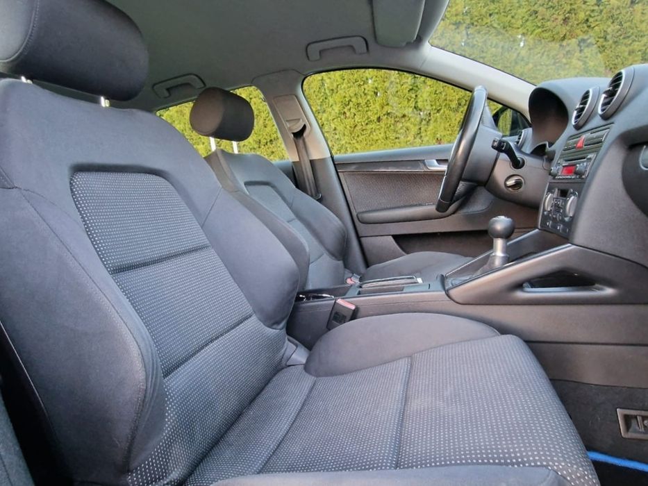 Audi A3 Sportback 1.6 Benzyna 102 km  5 Drzwi Zarejestrowana