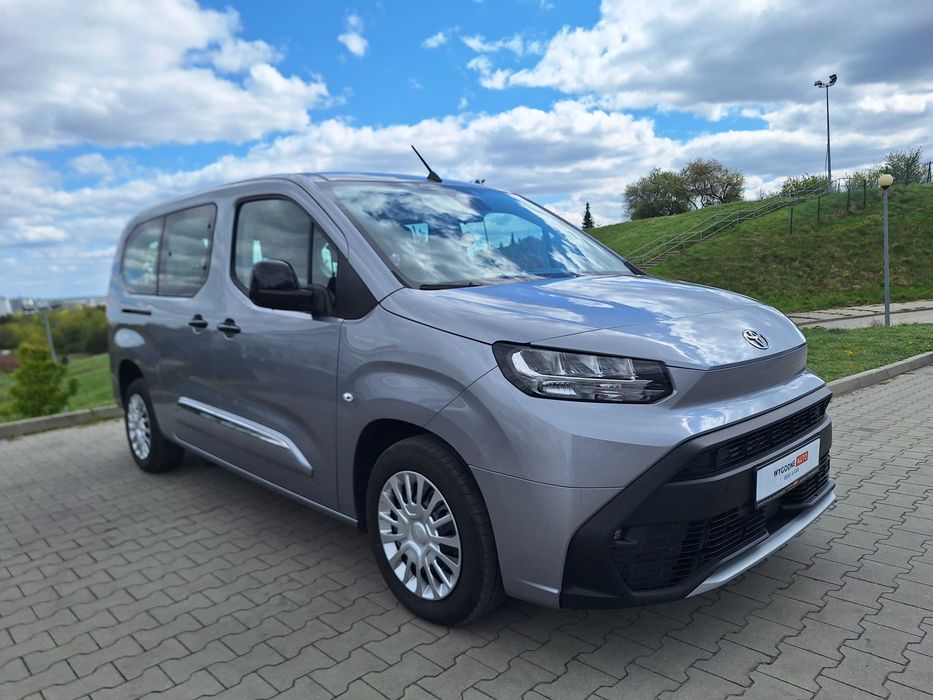 Wynajem samochodu 7 osobowego, minivan na wynajem, wypożyczalnia aut