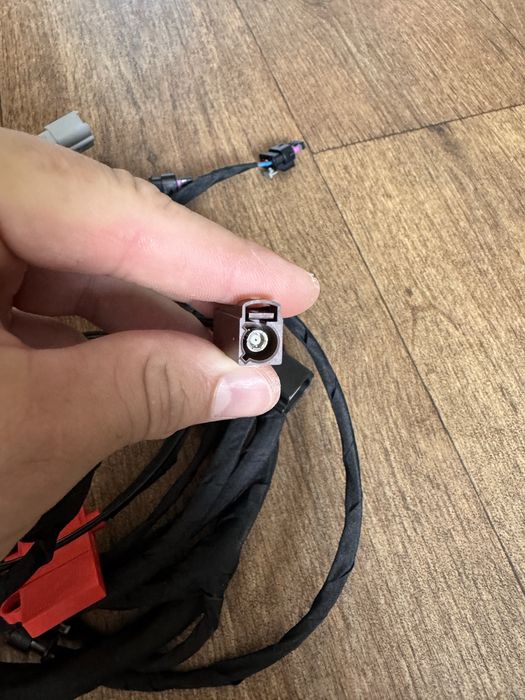 Ford Mustang Mach-E  проводка переднього бампера