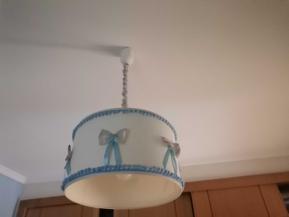 Candeeiro de tecto infantil