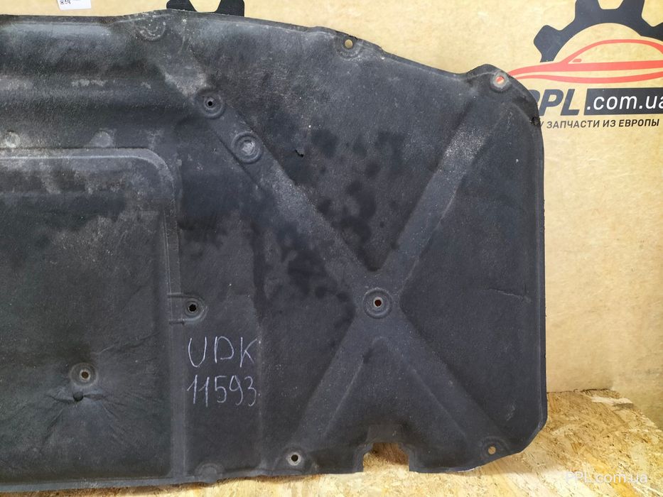 Toyota Hilux VII 2004-2012 шумка шумоизоляция капота