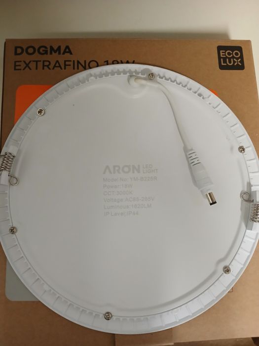 Vendo luzes de teto falso