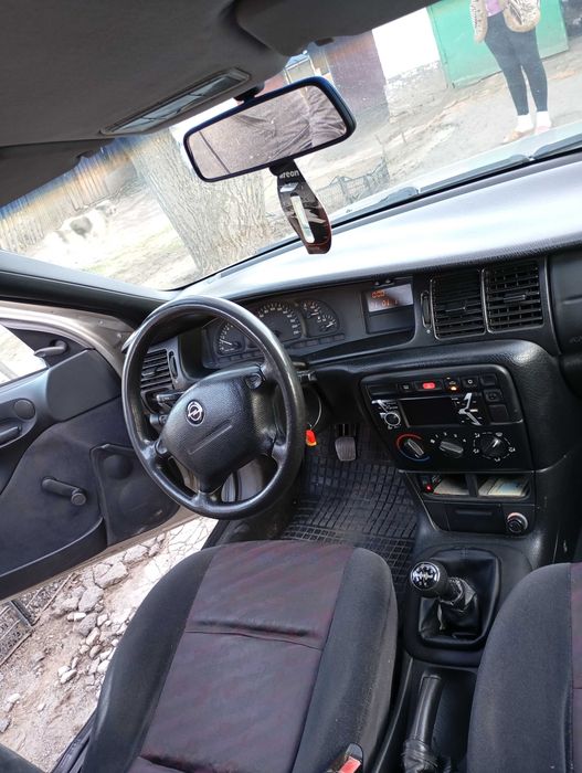 Продам машину Opel Vectra b