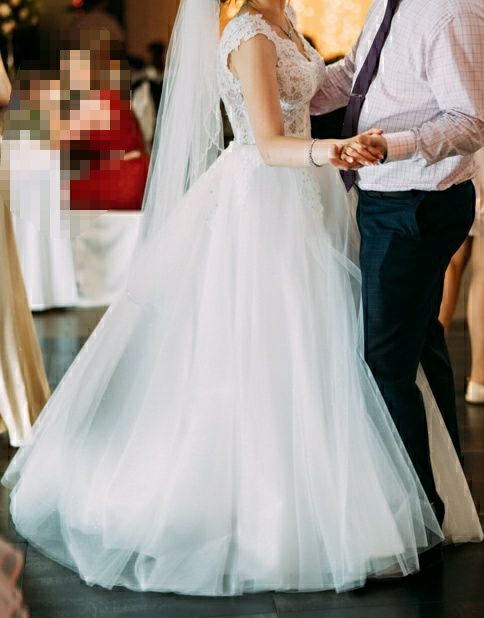 Suknia ślubna typu princesska